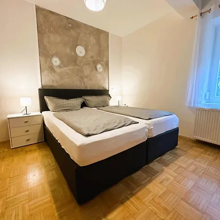 Apartment Am Fusse Der Burg